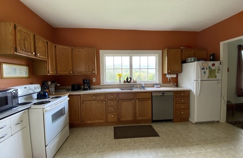 Rileyville House | Charming 1800s Farmhouse on 47 Acres — Riverfront w/Views, Hot Tub, Pet-Friendly