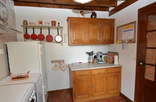 Chailloue Cottage | Charming 18th Century Cottage with Stunning Views and Modern Amenities in the French Countryside
