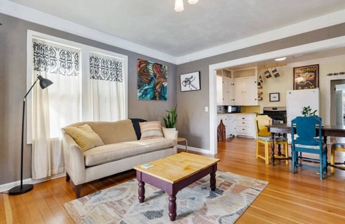 St. Johns House | Charming 1909 St Johns Bungalow