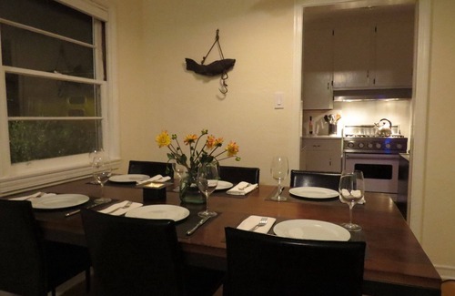 Boyes Hot Springs House | Charming 1940´s Wine Country Cottage With Porches, Flagstone Patio & Hot Tub