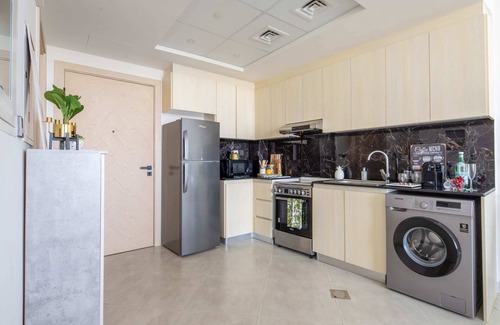 Jadaf Apartment | Charming 1BR w Skyline Views in Al Jaddaf