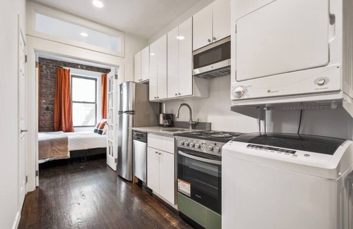 Bowery Apartment | Charming 1BR, w/W/D in unit, by Subway