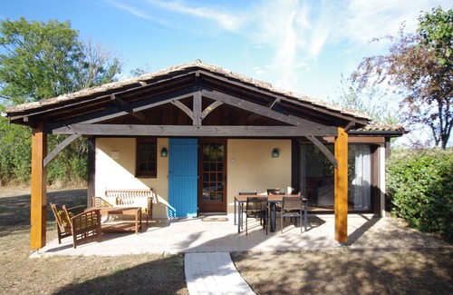 Bosset Cottage | Charming 2–4 Person Cottage with Pool, Spa & A/C – Near Bergerac