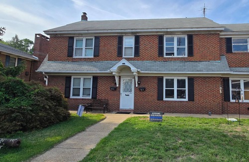 Paulsboro House | Charming 2-bedroom house with WiFi, AC in superb Greenwich Township