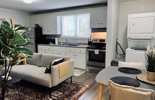 North End Apartment | Charming 2-bdrm Apartment with Balcony