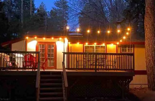 Green Valley Lake Cabin | Charming 2-bedroom cabin in Green Valley Lake with AC, WiFi