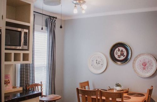 Sayles Blvd. Area House | Charming 2 bed 1 bath, Historic Sayles area, good 4 long stays, spacious,central