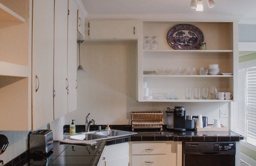 Sayles Blvd. Area House | Charming 2 bed 1 bath, Historic Sayles area, good 4 long stays, spacious,central