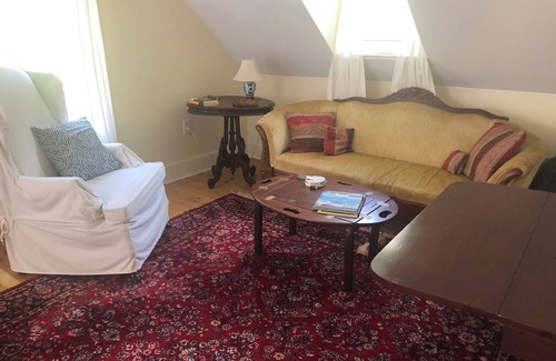 Surry House | Charming 2-bedrm w/Sit Rm on 2nd fl/peaceful house close to Acadia A/C, WiFi