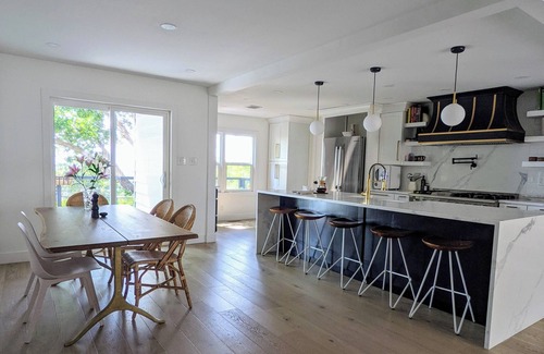 Canyon Rim House | Charming 2-bedroom house with WiFi, AC in superb Salt Lake City