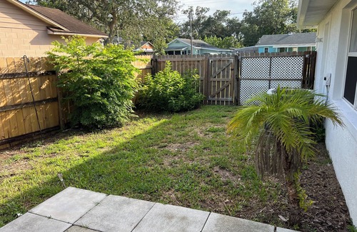 Holly Hill House | Charming 2-bedroom house with WiFi, AC in enchanting Daytona Beach