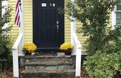 Canton Apartment | Charming 2 Bedroom, 1 Bath Rose Tree Apt. close to SLU Canton, NY