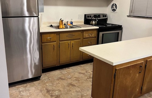 Finneytown Apartment | Charming 2-bedroom apartment with WiFi, AC in pleasant Cincinnati, OH
