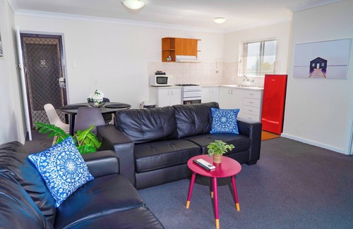 Rivervale Apartment | Charming 2-Bedroom Apartment: Spacious, Cozy, and Fully Self-Contained