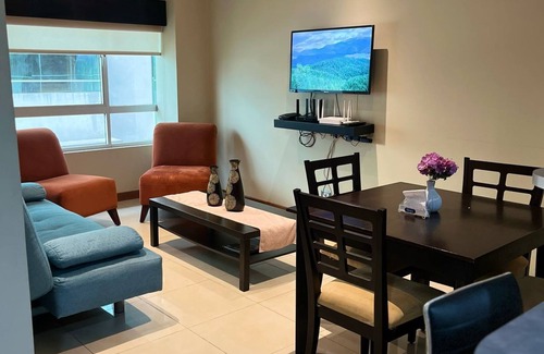 Guayaquil Apartment | Charming 2-bedroom apartment with AC, WiFi in beautiful Guayaquil