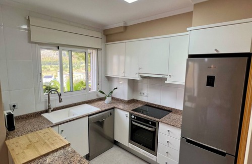 Pedreguer Apartment | Charming 2-bedroom apartment with WiFi, AC in enjoyable La Sella