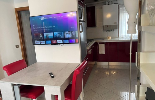 Cannaregio Apartment | Charming 2-bedroom apartment with WiFi, AC in delightful Venezia