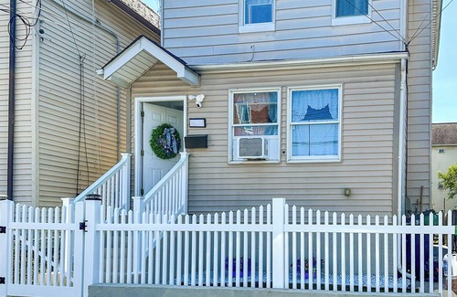 Passaic Apartment | Charming 2-bedroom apartment with WiFi Close to NYC