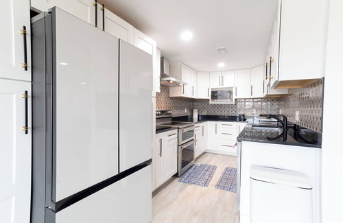 Aurora Apartment | Charming 2-bedroom apartment with AC, WiFi in wonderful Aurora