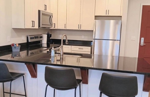 London Apartment | Charming 2 bedroom apartment with WiFi, fitness room in fabulous London