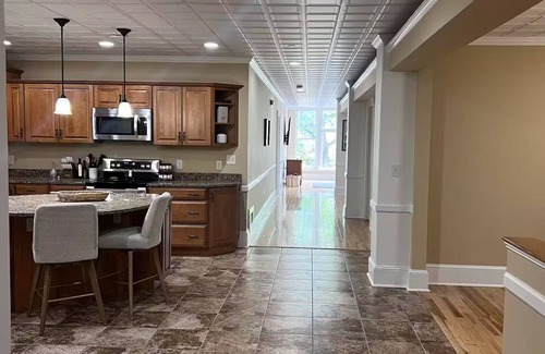 Keene Apartment | Charming 2-bedroom apartment in Keene with WiFi and AC