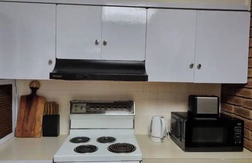 Paynesville House | Charming 2-bedroom house with WiFi, AC in fabulous Paynesville