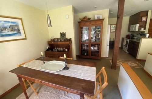 Waitsfield Condo | Charming 2-bedroom condo near Sugarbush and Mad River Glen in Waitsfield