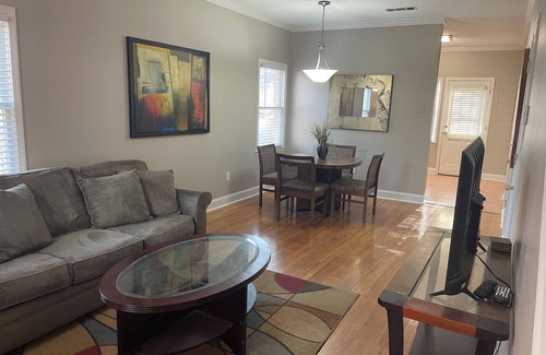 Athens Condo | Charming 2-bedroom condo with perfect central location!