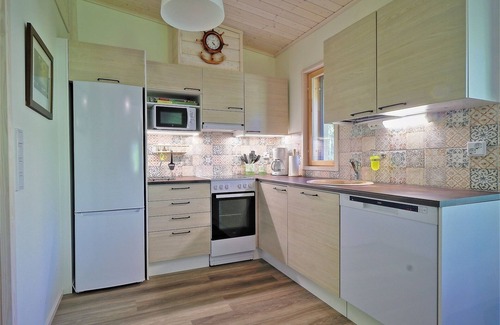Jaala Cottage | Charming 2-bedroom cottage Villa Ankkuri with privat wood stove sauna and BBQ