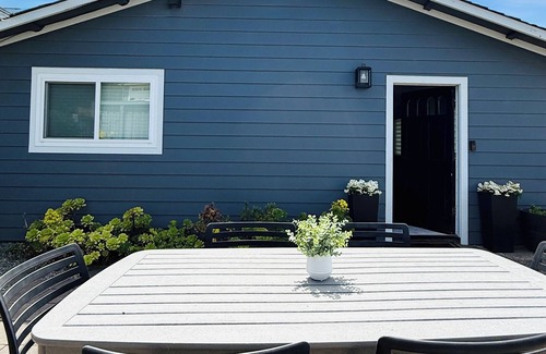 Moss Beach Cottage | Charming 2-bedroom cottage less than one mile to Montara beach
