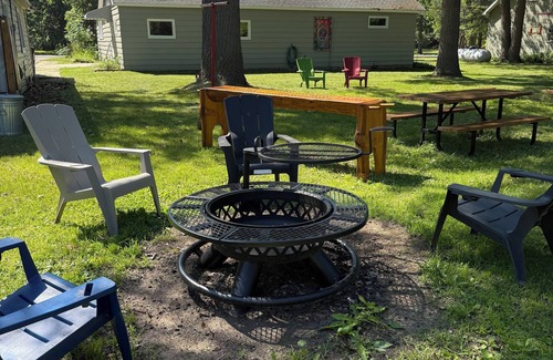 Hackensack House | Charming 2-bedroom home in Hackensack. Enjoy during the summer and winter.