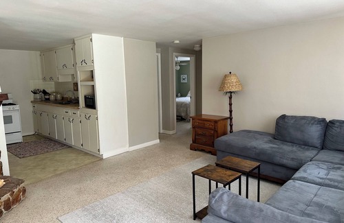 Chassahowitzka House | Charming 2-bedroom house with WiFi, AC in enchanting Homosassa