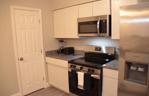 Buena Ventura Lakes House | Charming 2-bedroom house in Kissimmee with WiFi, AC
