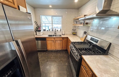 Athmar Park House | Charming 2-Bedroom Home with Spacious Backyard, and Easy Access to Downtown
