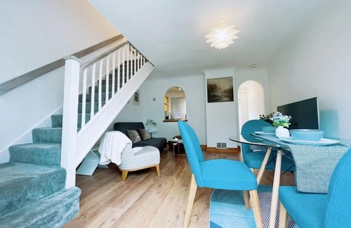 Buckingham House | Charming 2-bedroom House near Bourton Park in Buckingham