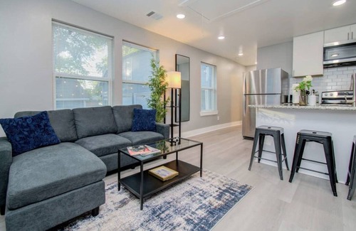 Greater East End House | Charming 2-bedroom house in welcoming Houston with AC, WiFi