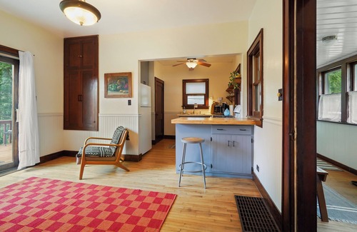Viroqua House | Charming 2-bedroom house in Viroqua with AC