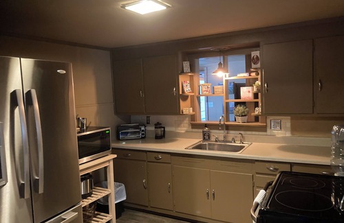 Peru House | Charming 2-bedroom house in lovely Peru with AC