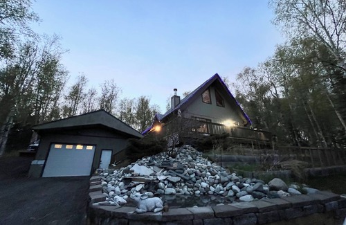 Wasilla Cabin | Charming 2-bedroom + loft cabin in Wasilla with Sauna
