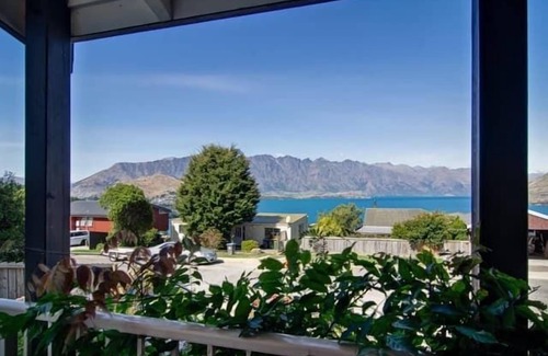 Fernhill Apartment | Charming 2 bedroom with fantastic views!