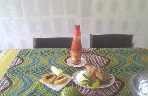 Gunjur House | Charming 2-bedroom on estate in pleasant Gunjur with WiFi, AC