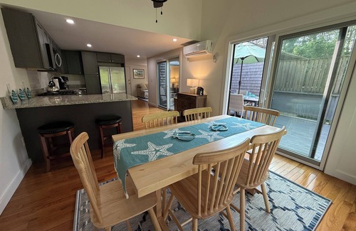 Oak Bluffs House | Charming 2-bedroom townhouse in Oak Bluffs with WiFi, AC