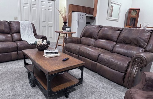 Cave City House | Charming 2-bedroom townhome near downtown Cave City. Child and pet friendly.