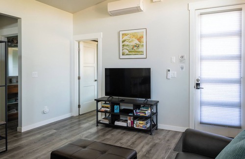 Southwest Bend House | Charming 2-bedroom townhome in marvelous Bend with WiFi, AC
