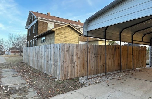 Bartlesville Apartment | Charming 2-bedroom studio with WiFi, AC in the heart of downtown Bartlesville