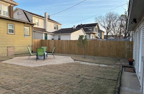 Bartlesville Apartment | Charming 2-bedroom studio with WiFi, AC in the heart of downtown Bartlesville