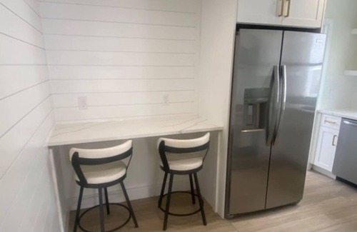 Ventnor City House | Charming 2-bedroom house in peaceful Ventnor City with AC, WiFi