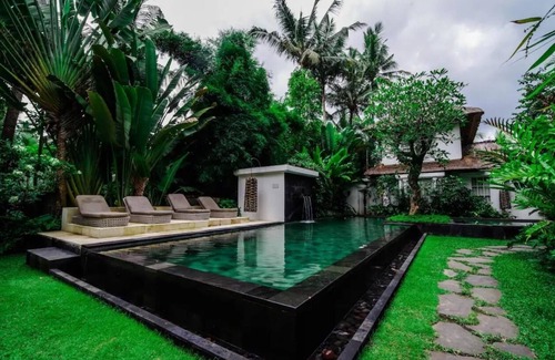 Nyuh Kuning Villa | Charming 2-bedroom villa with WiFi, AC in marvelous Ubud