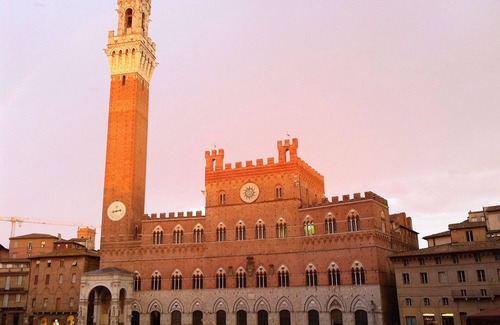 Siena City Centre Apartment | Charming 2 Br Flat In City Center Siena Close To Piazza Del Campo