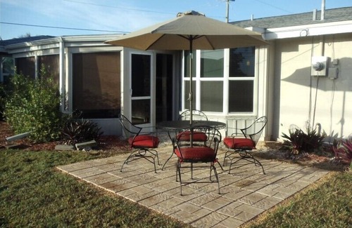 Port Charlotte - Charlotte Harbor House | CHARMING 2 BR VACATION GETAWAY IN SUNNY SOUTHWEST FLORIDA!